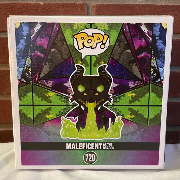 Funko Pop! Maleficent Dragon Glows in the Dark #720 - Picture 5 of 8
